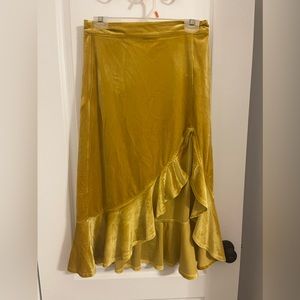 Gold velvet skirt with slit